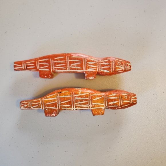 Vintage Pottery Barn Boho Whitewashed Orange Figural Lizard Wood Candle Holders - Picture 4 of 8